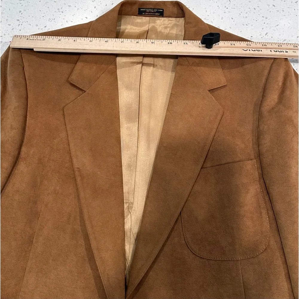 Vintage Mens Cognac Faux Suede Blazer Two Button Sport Coat Brown Size 39RG NWT